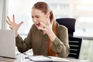Read more about the article What To Do When Your Laptop Won’t Power On – Troubleshooting Tips