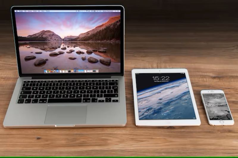 Read more about the article Unlock the Unlimited Power of Computers: Discover Why They Outshine Phones and Tablets!