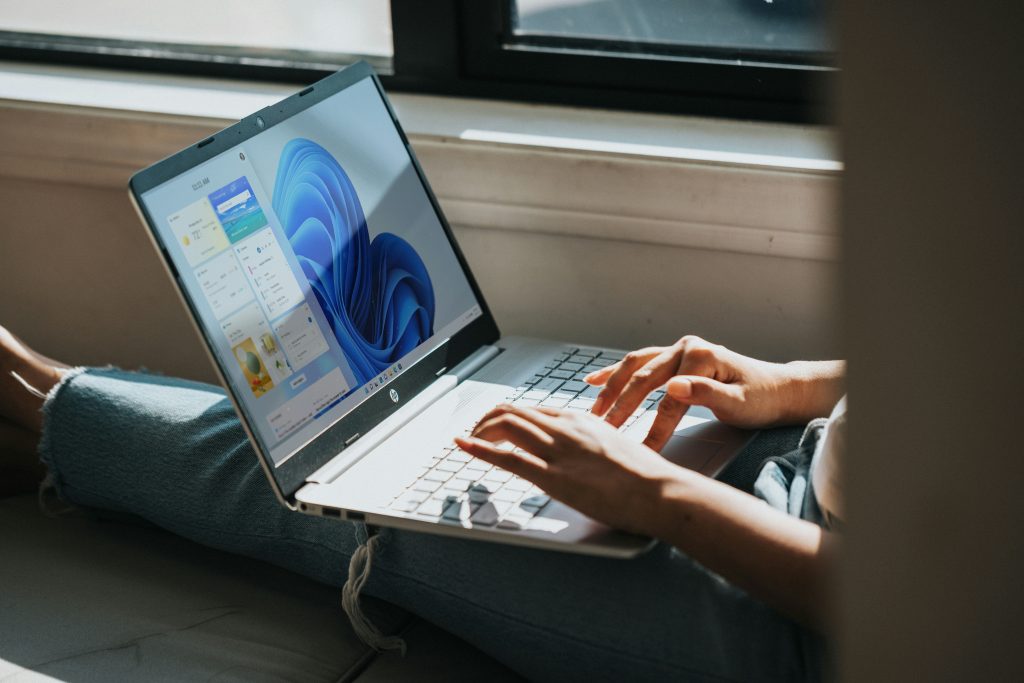 Upgrade your laptop to Windows 11 today!